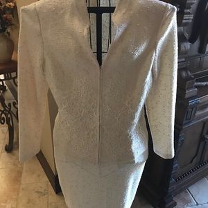 Two piece suit St John Knits
